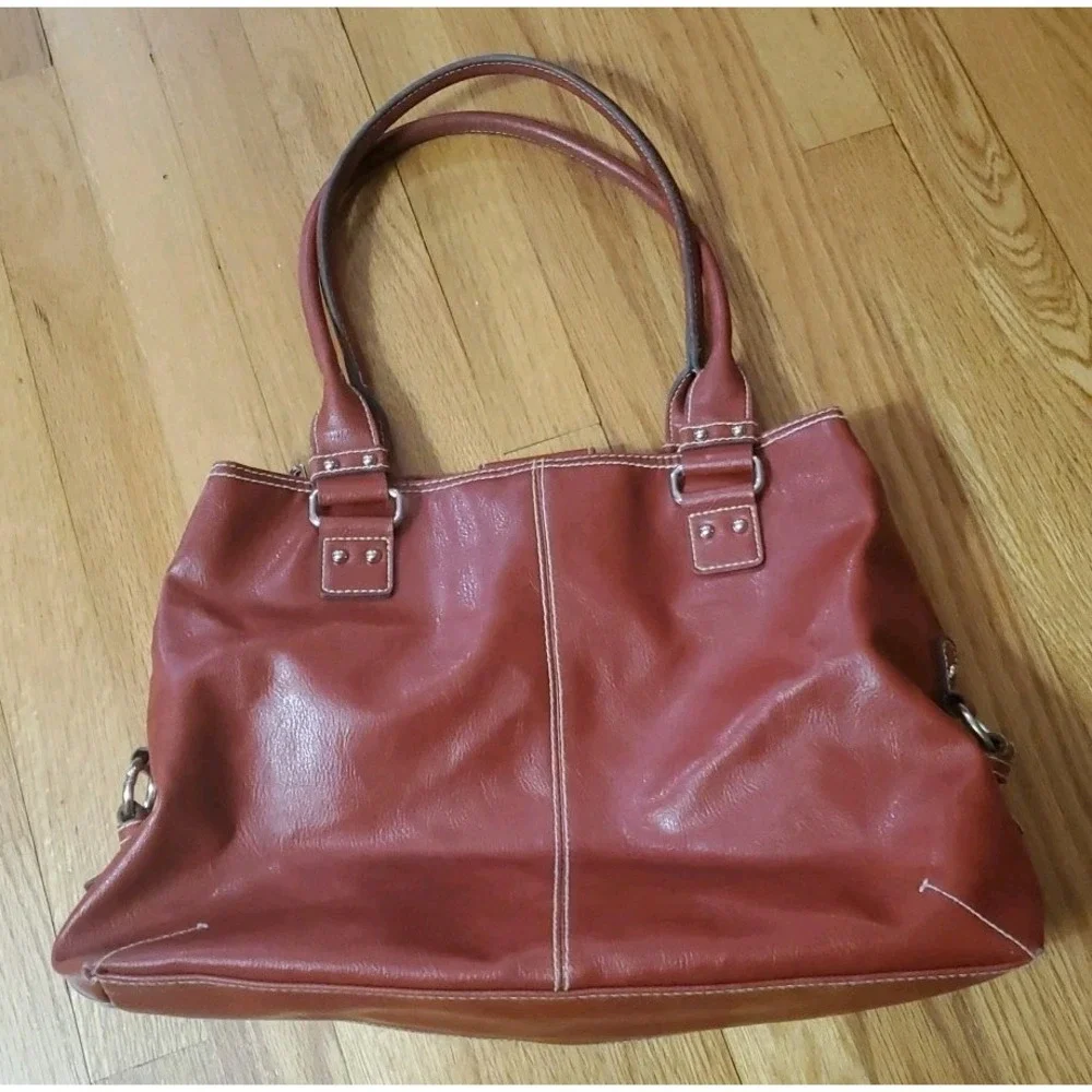 Liz Claiborne liz claiborne